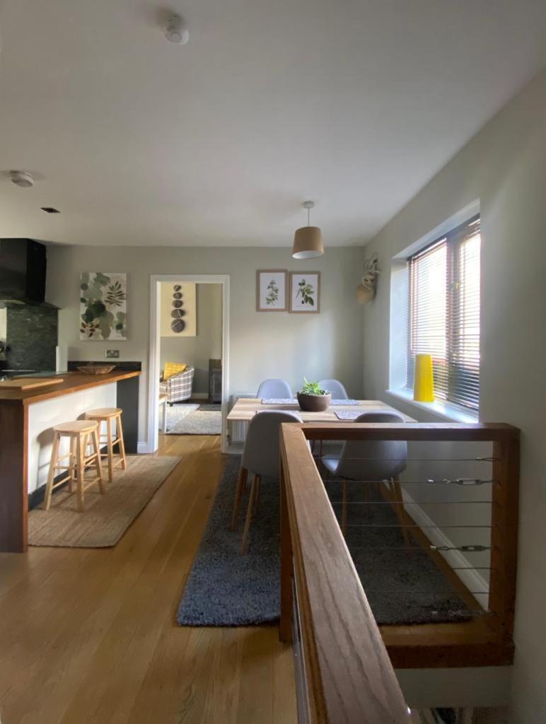 Eakie House Apartments - Кинлохлевън Екстериор снимка
